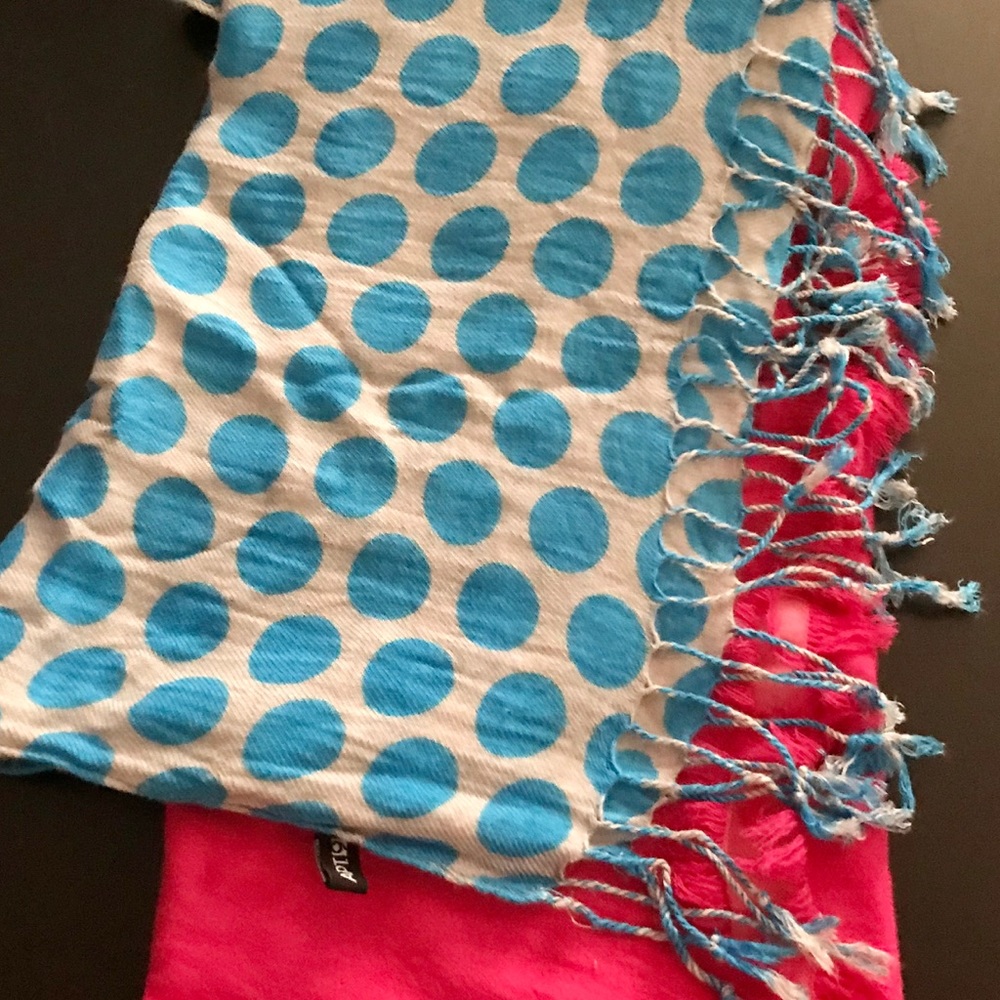 2 Scarves/Pashmina